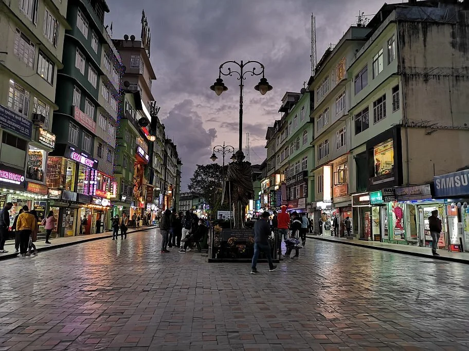 mg marg gangtok evening