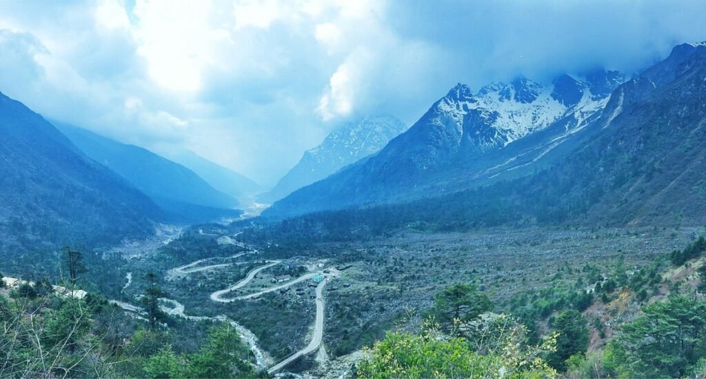 yumthang valley north sikkim tour